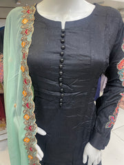 Partywear Black & Green Winter Dhanak Shalwar Kameez Dress SS3383