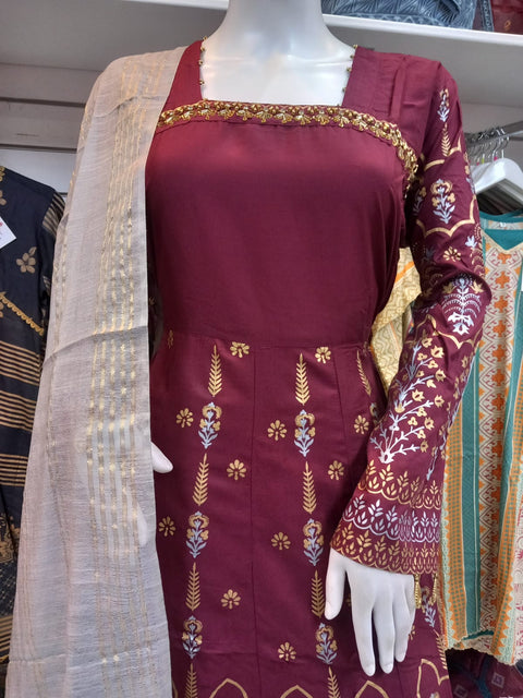 Maroon Linen 3PC Anarkali Shalwar Kameez Dress SS3519