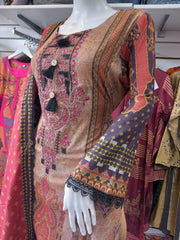 Gold Winter Linen 3PC Shalwar Kameez Dress SS3522