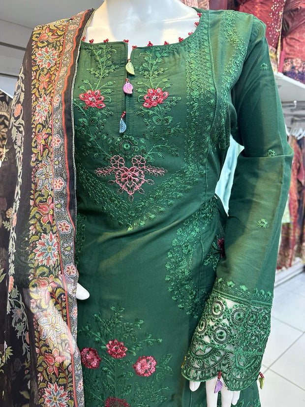Green Dhanak 3PC Shalwar Kameez Dress SS3560