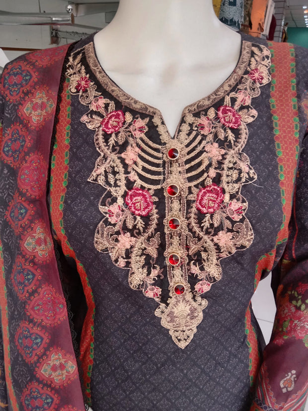 Black Dhanak 3PC Shalwar Kameez Dress SS3921