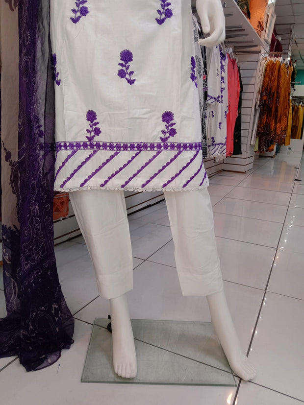 White Bamber Cotton 3PC Shalwar Kameez Dress SS3933